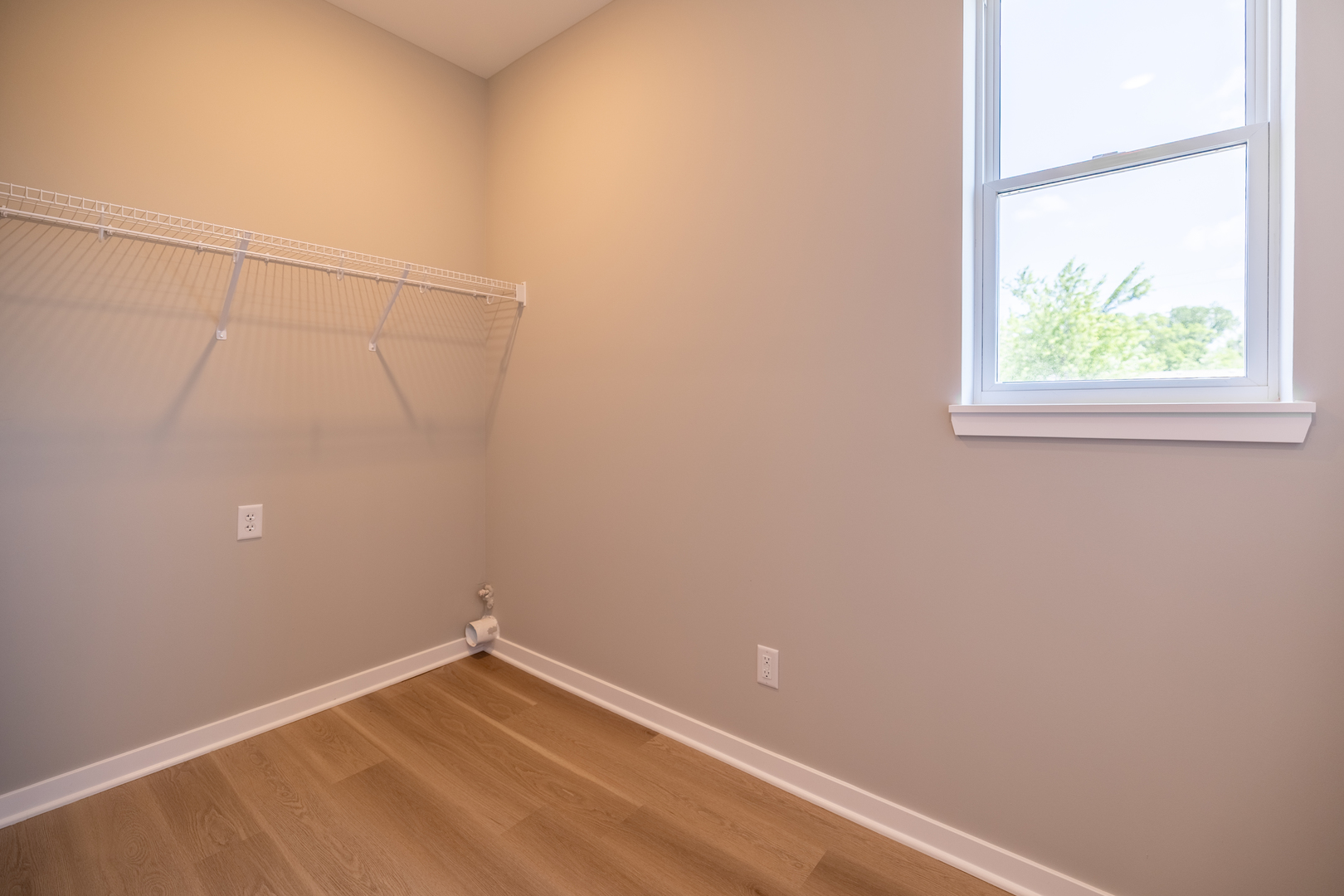 12 Redbud Row Ottawa, IL 61350 - Photo 23 of 39 an empty room with a window