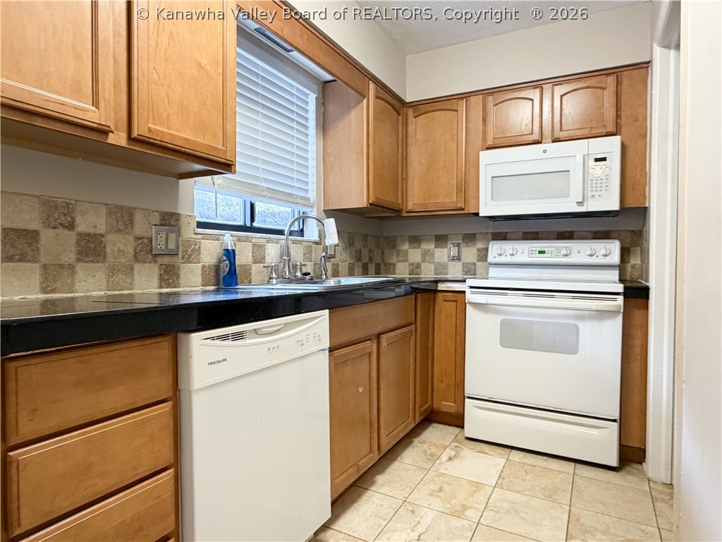 12 Briar Hill Road Charleston, WV 25314 - Photo 9 of 18 Gallery Image 9