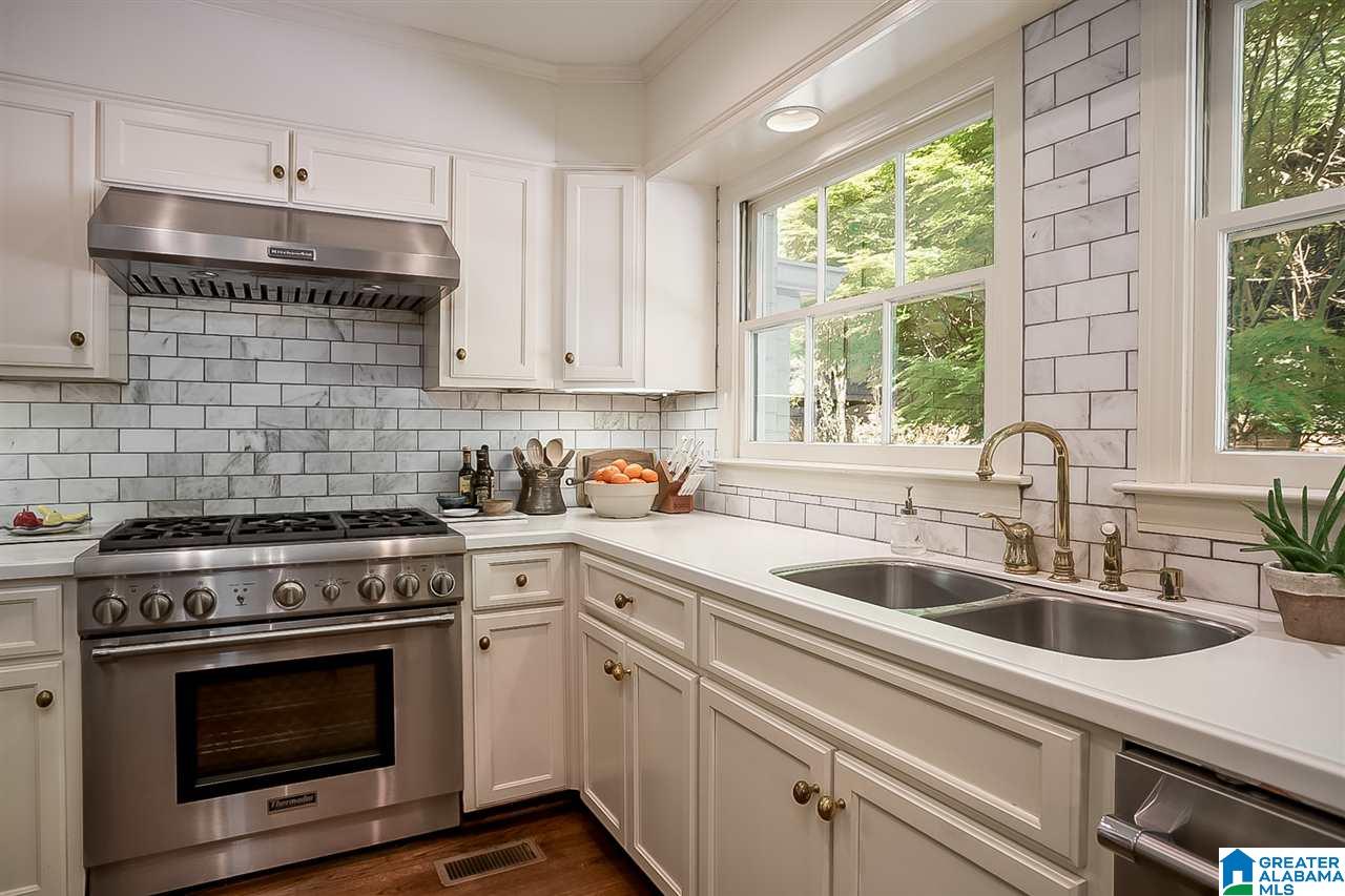 3429 Brookwood Road Birmingham, AL 35223 - Photo 7 of 49