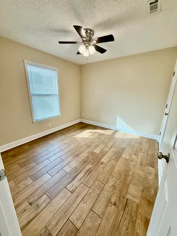 $174,900 | 218 Walker Circle West, Crestview, FL 32539