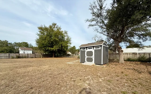 $174,900 | 218 Walker Circle West, Crestview, FL 32539