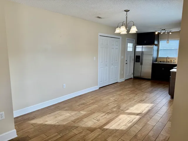 $174,900 | 218 Walker Circle West, Crestview, FL 32539