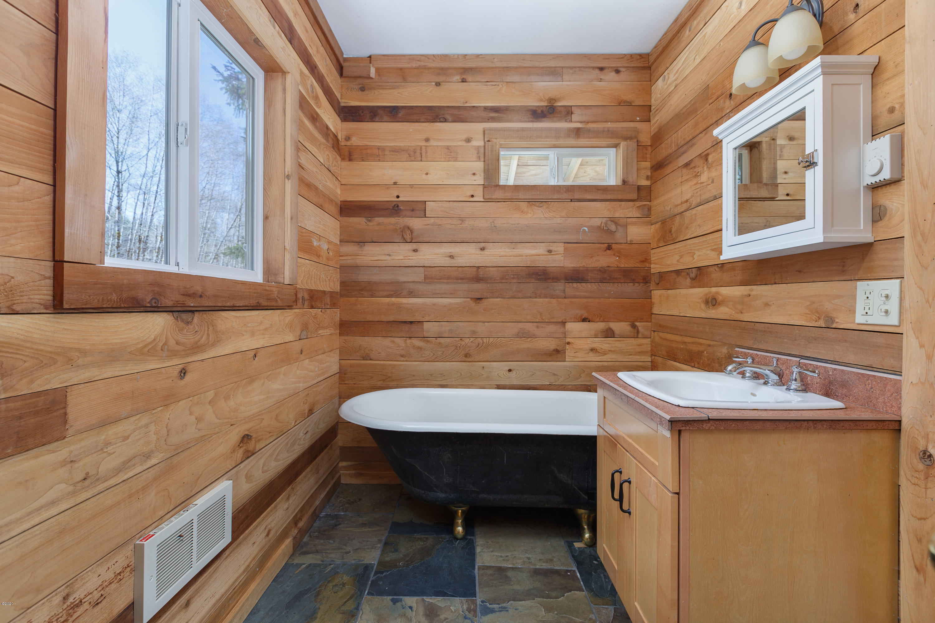 1266 North Yachats River Road Yachats, OR 97498 - Photo 40 of 79 Studio bath