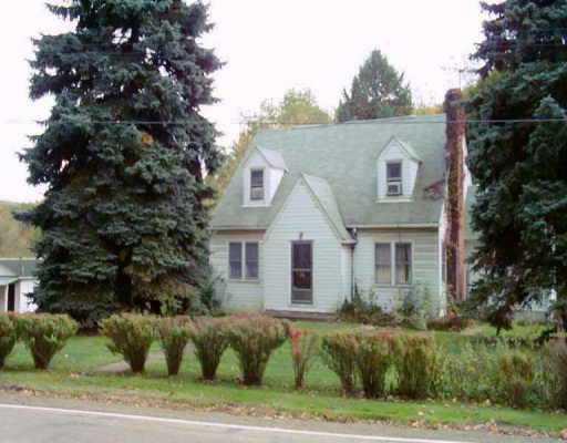 801 Park Road Clinton, PA 15026 - Photo 1 of 1 Gallery Image 1
