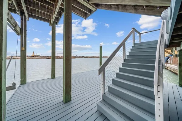 $2,800 | 741 Snug, Corpus Christi, TX 78402