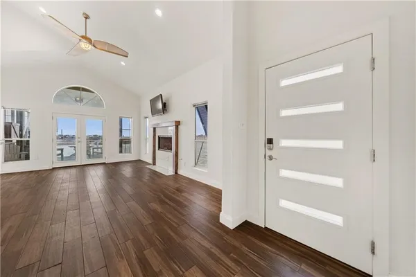 $2,800 | 741 Snug, Corpus Christi, TX 78402