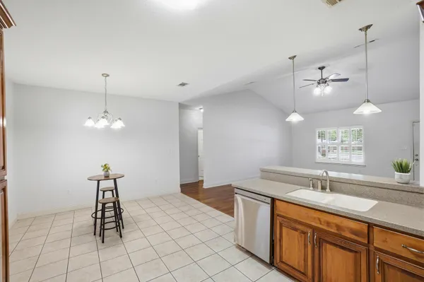 $284,500 | 1310 Texas Parkway, Crestview, FL 32536