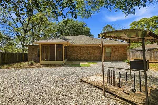 $284,500 | 1310 Texas Parkway, Crestview, FL 32536