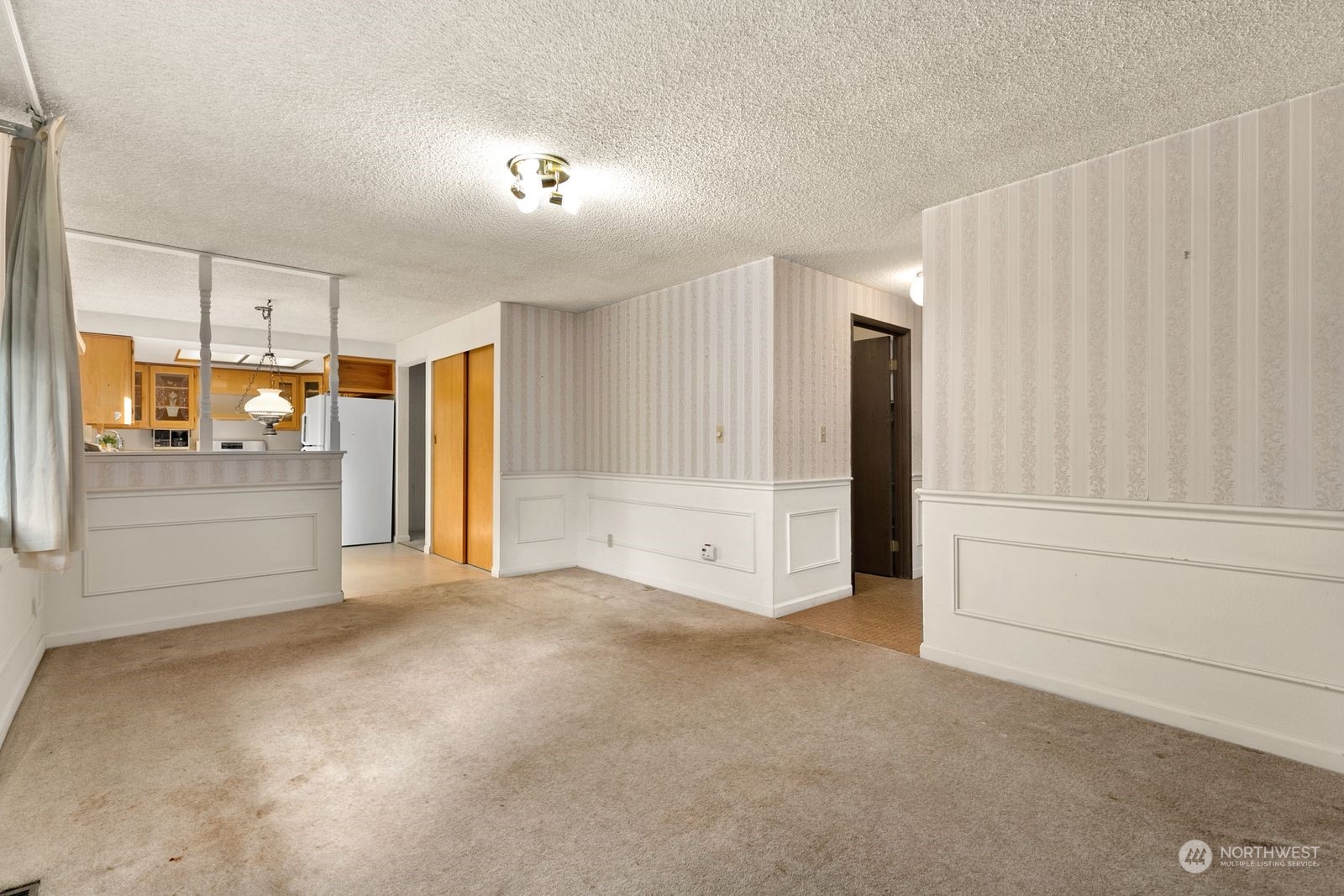 10605 Northeast 146th Street Bothell, WA 98011 - Photo 10 of 20 Gallery Image 10