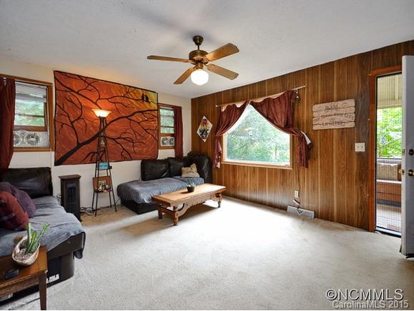 245 Riddle Road Swannanoa, NC 28778 - Photo 4 of 15 Gallery Image 4