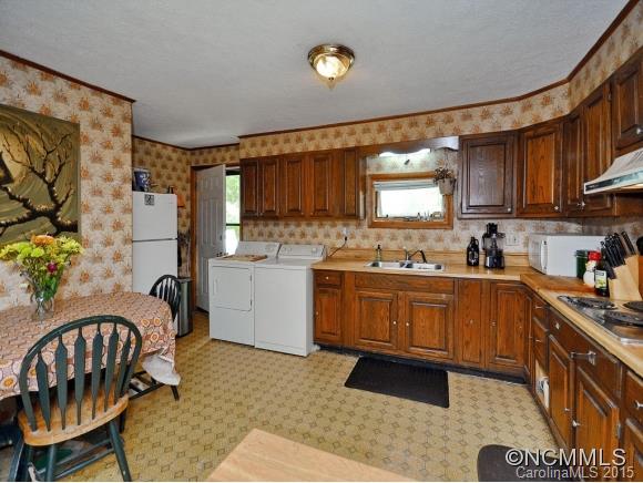 245 Riddle Road Swannanoa, NC 28778 - Photo 7 of 15 Gallery Image 7