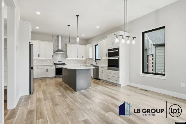 $819,900 | 2765 Heathrow Avenue, Casper, WY 82609