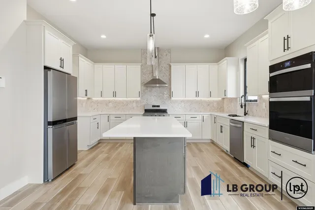 $819,900 | 2765 Heathrow Avenue, Casper, WY 82609