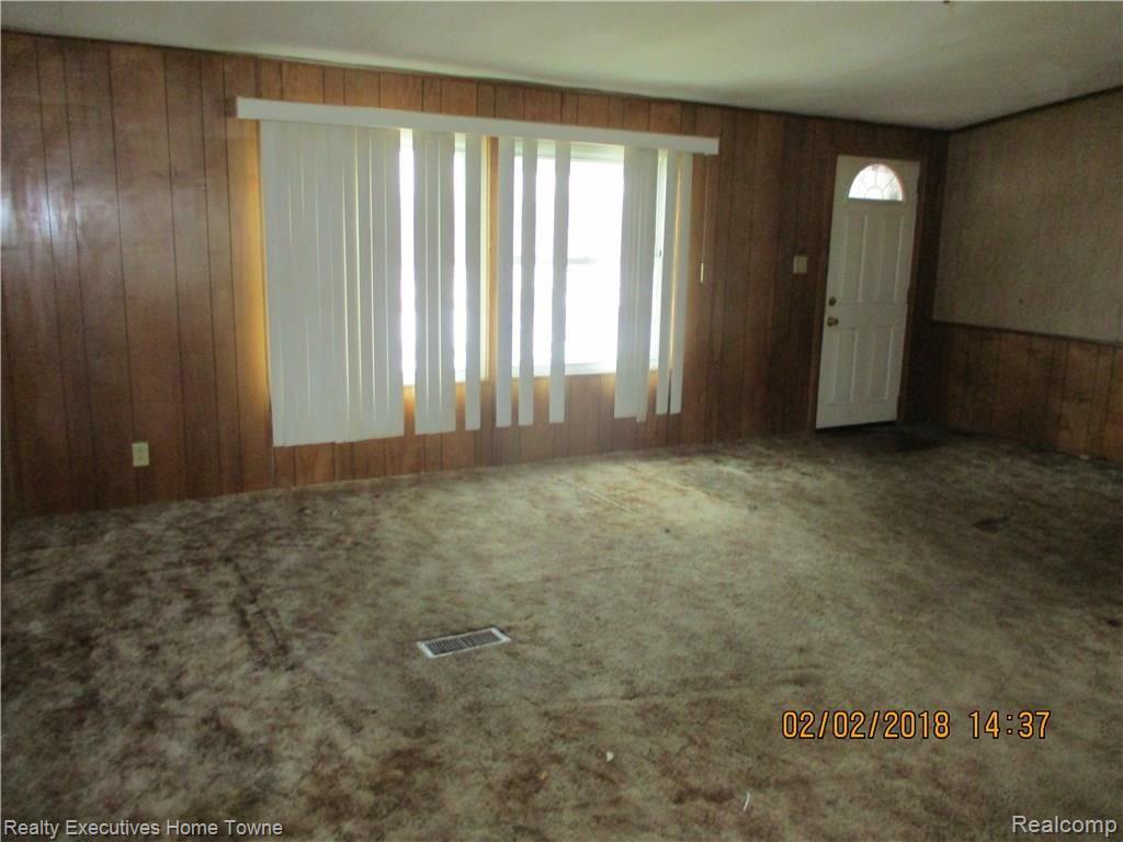 3281 Cogley Road Avoca, MI 48006 - Photo 6 of 20 IMG_3712 (1).JPG
