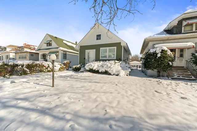 $389,900 | 635 South 18th Avenue, Maywood, IL 60153