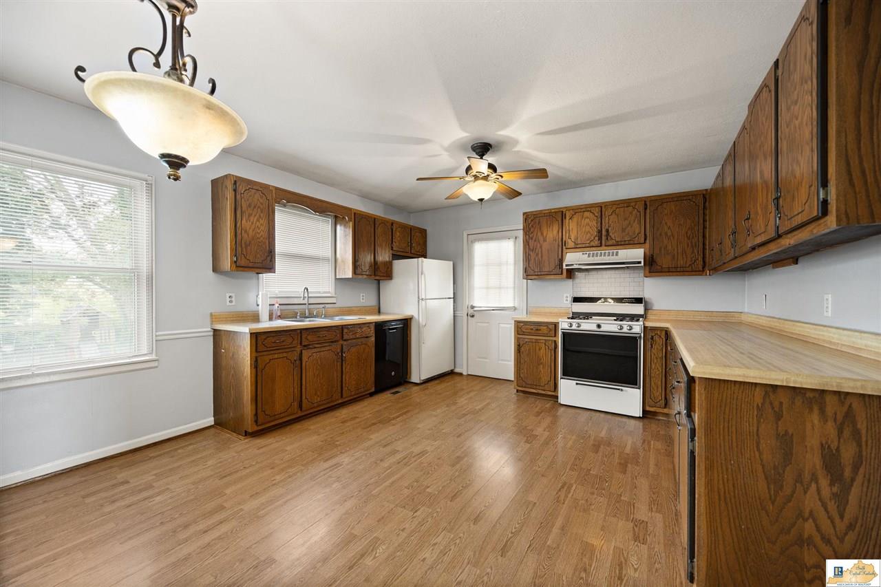 203 Grinstead Mill Road Cave City, KY 42127 - Photo 2 of 67 Gallery Image 2