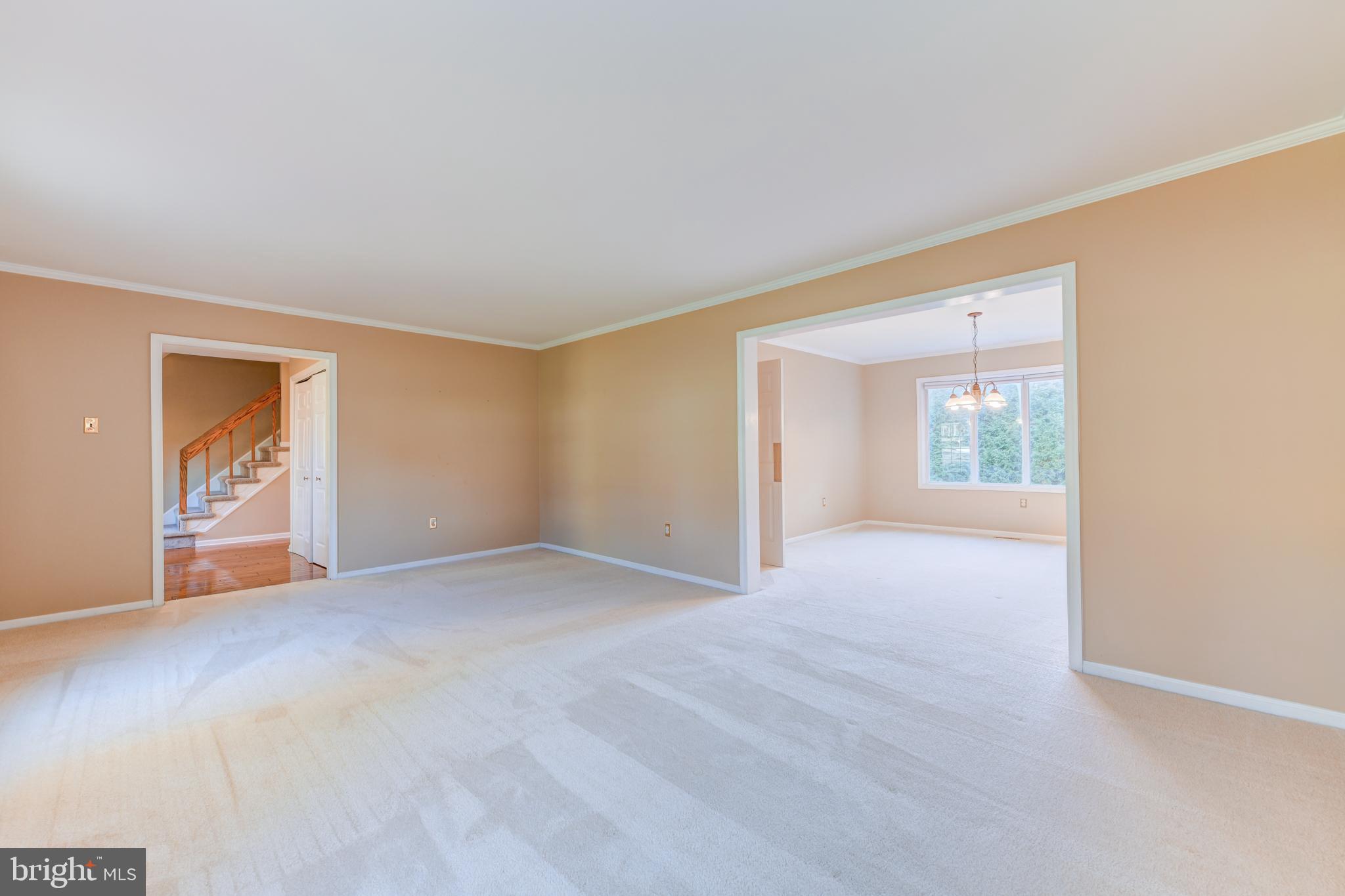 840 Winthrop Drive Yardley, PA 19067 - Photo 4 of 35