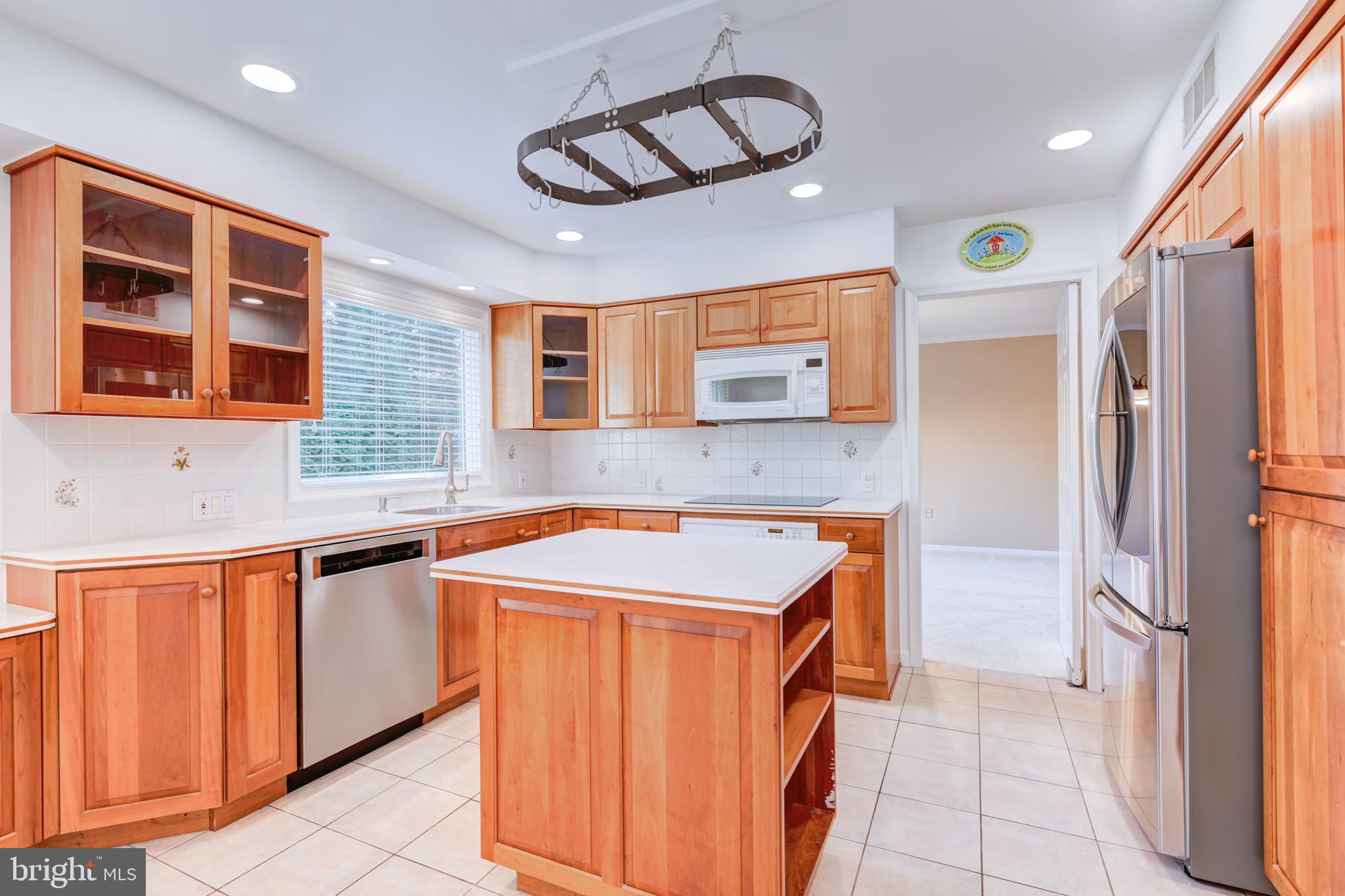 840 Winthrop Drive Yardley, PA 19067 - Photo 9 of 35