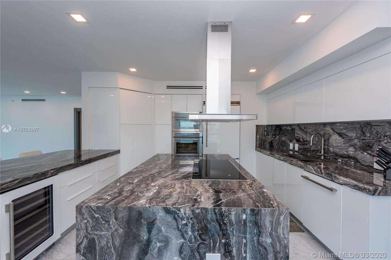 1331 Brickell Bay Drive, Unit 4401 Miami, FL 33131 - Photo 13 of 52