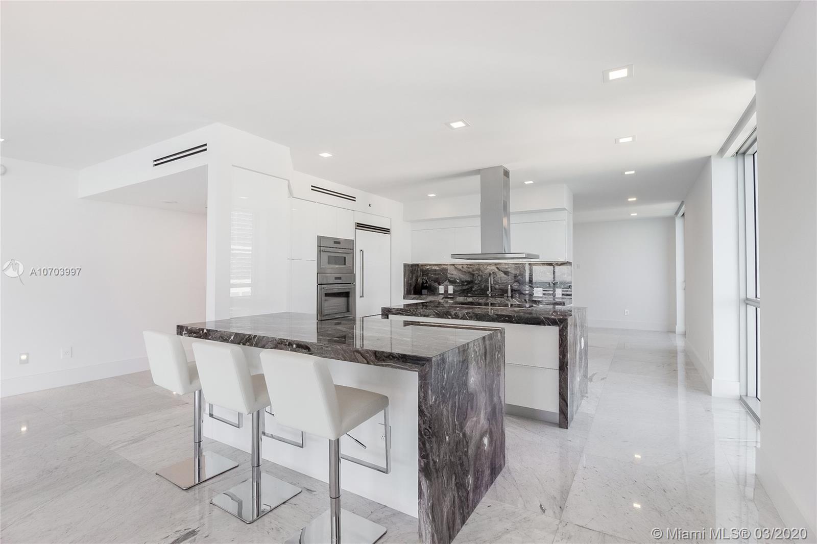 1331 Brickell Bay Drive, Unit 4401 Miami, FL 33131 - Photo 16 of 52