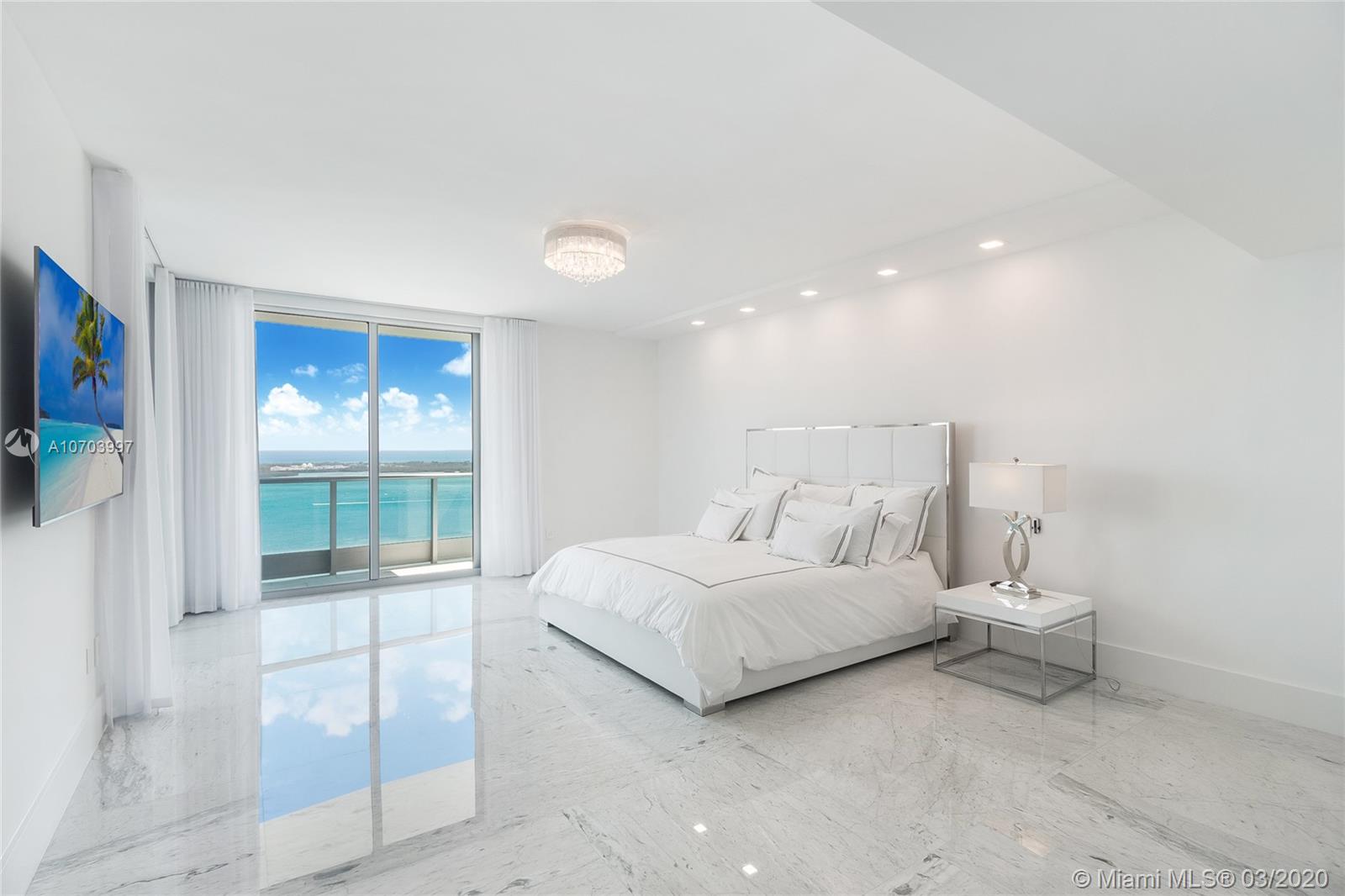1331 Brickell Bay Drive, Unit 4401 Miami, FL 33131 - Photo 22 of 52
