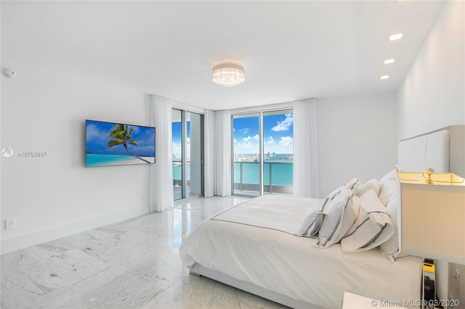 1331 Brickell Bay Drive, Unit 4401 Miami, FL 33131 - Photo 23 of 52