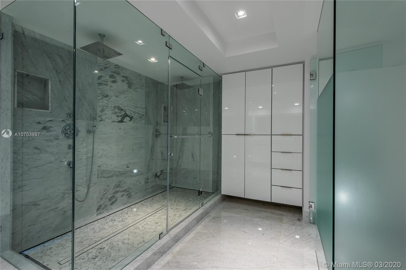 1331 Brickell Bay Drive, Unit 4401 Miami, FL 33131 - Photo 29 of 52