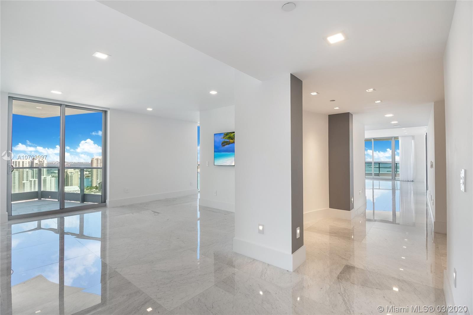 1331 Brickell Bay Drive, Unit 4401 Miami, FL 33131 - Photo 31 of 52