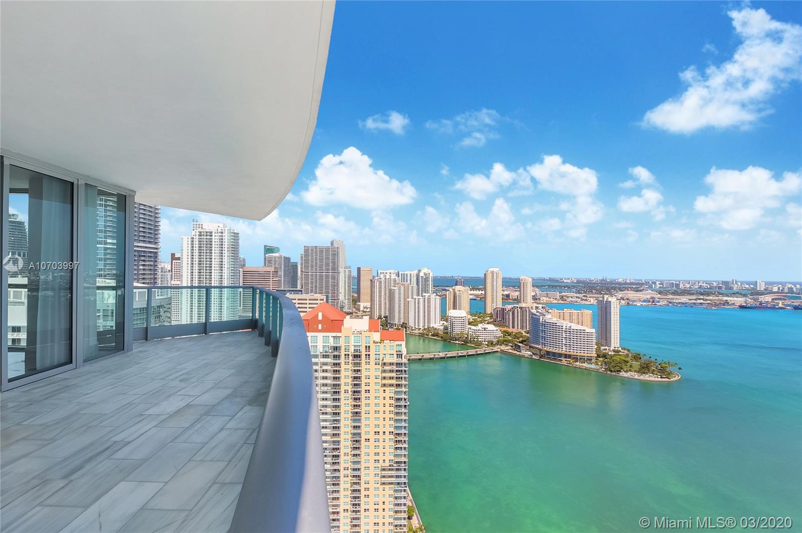 1331 Brickell Bay Drive, Unit 4401 Miami, FL 33131 - Photo 35 of 52