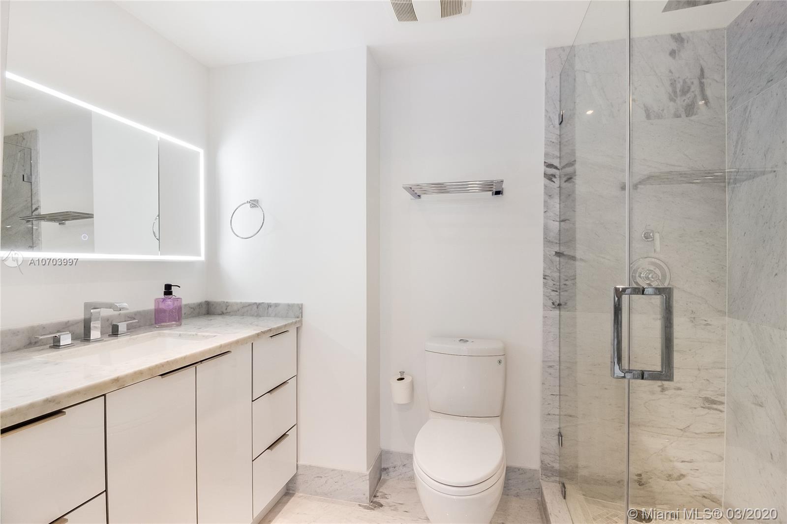 1331 Brickell Bay Drive, Unit 4401 Miami, FL 33131 - Photo 40 of 52