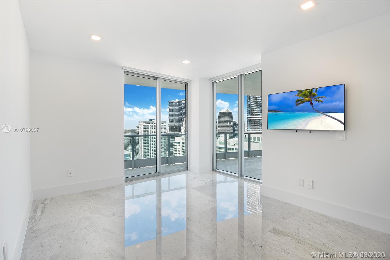 1331 Brickell Bay Drive, Unit 4401 Miami, FL 33131 - Photo 41 of 52