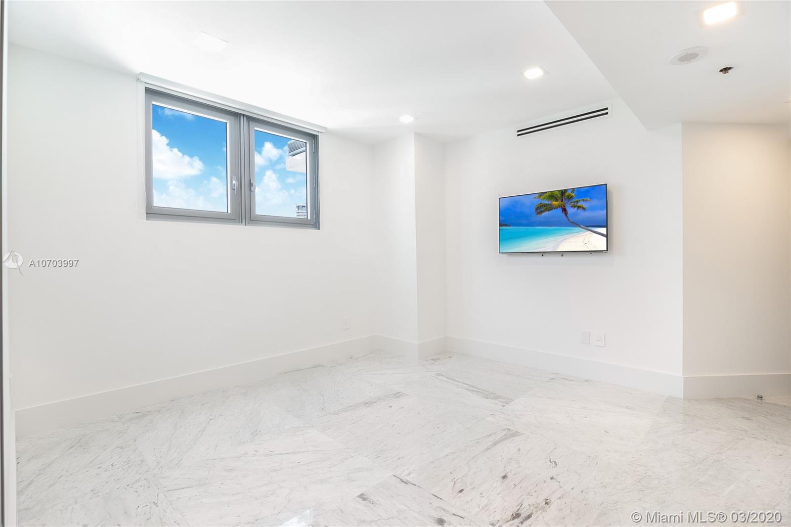 1331 Brickell Bay Drive, Unit 4401 Miami, FL 33131 - Photo 48 of 52