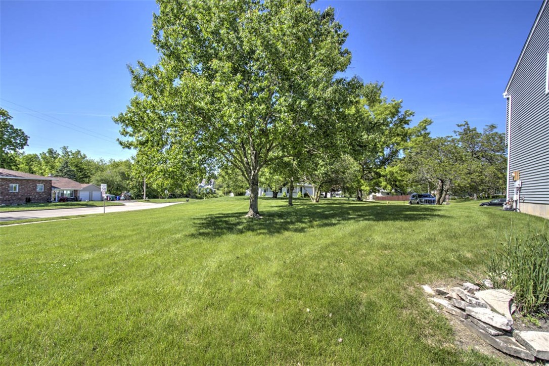 1029 Columbia Drive Decatur, IL 62522 - Photo 42 of 47