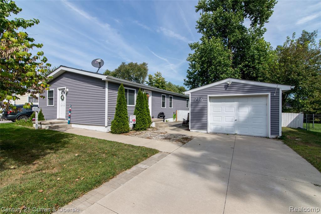 716 Ternes Road Tecumseh, MI 49286 - Photo 2 of 17