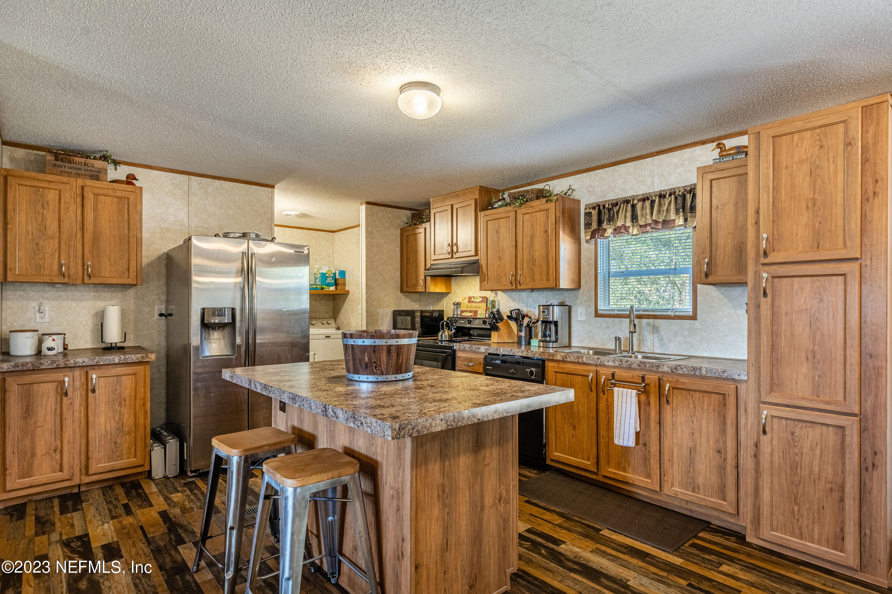 146 Sand Lake Road Interlachen, FL 32148 - Photo 21 of 78 Kitchen