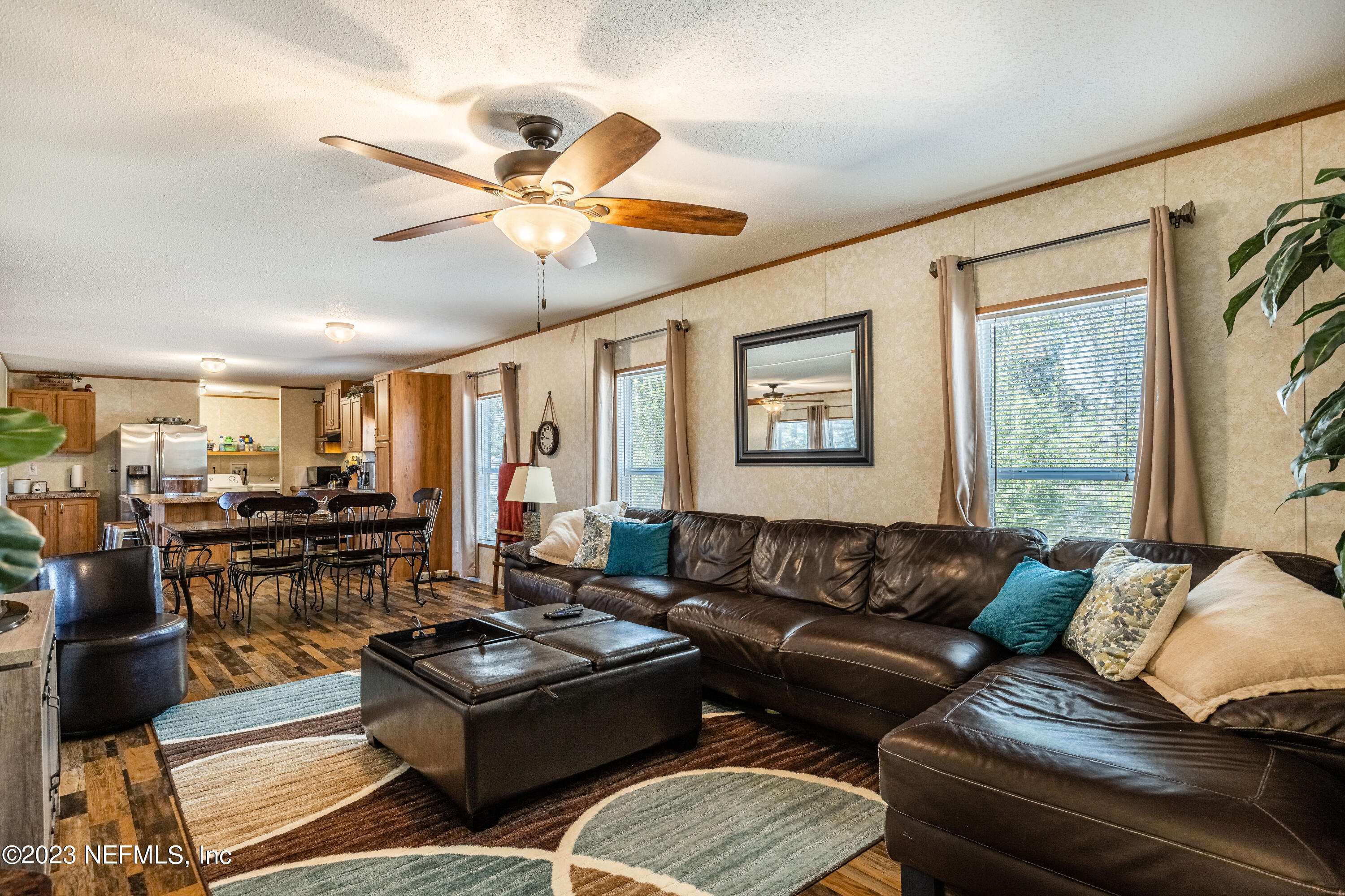 146 Sand Lake Road Interlachen, FL 32148 - Photo 27 of 78 Living Room
