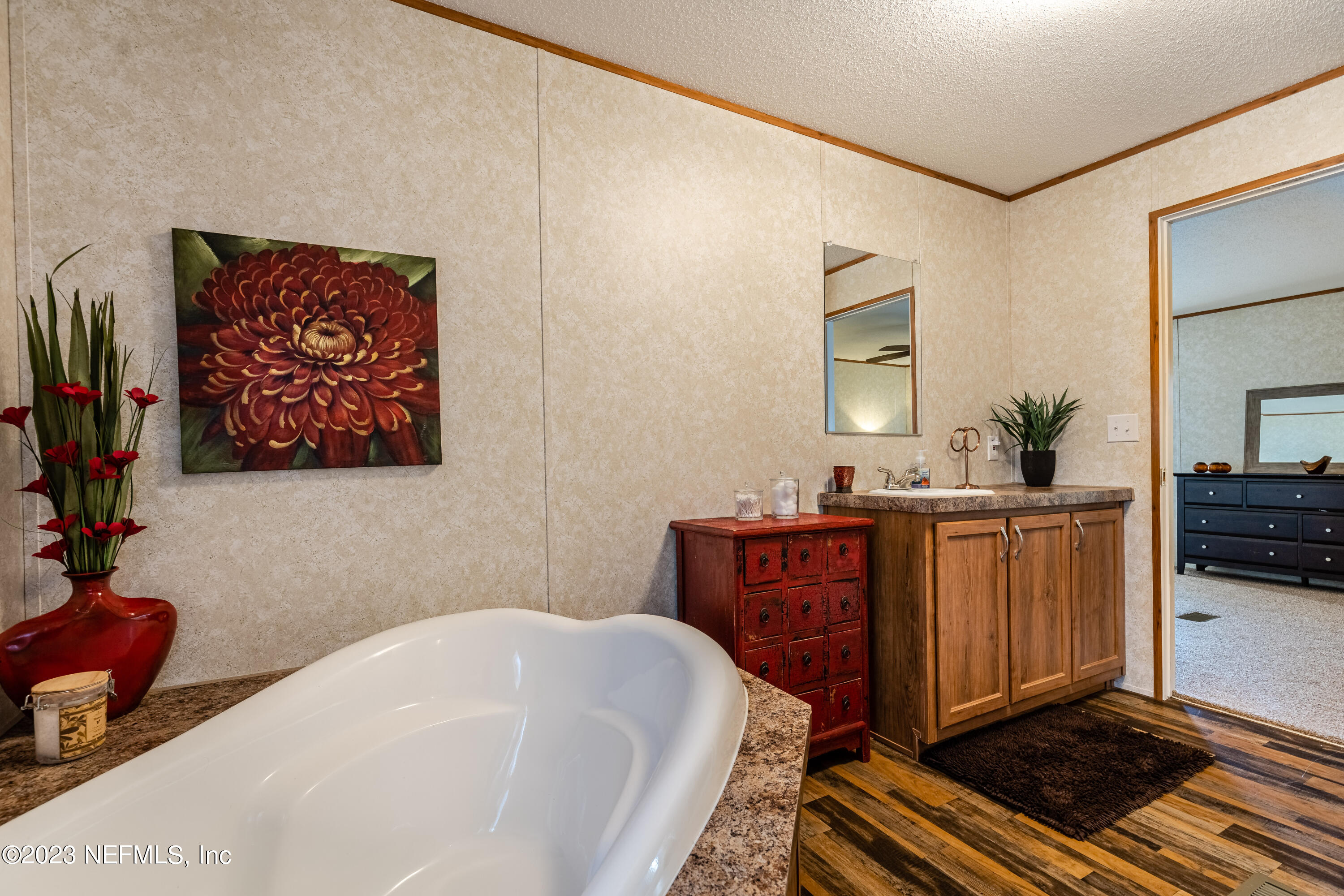 146 Sand Lake Road Interlachen, FL 32148 - Photo 38 of 78 Primary Bathroom