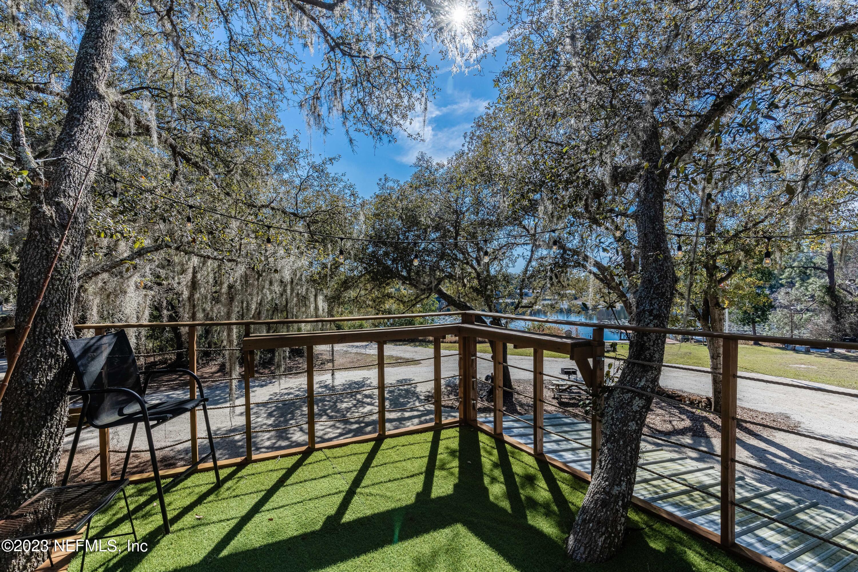 146 Sand Lake Road Interlachen, FL 32148 - Photo 63 of 78 Top of the Treehouse