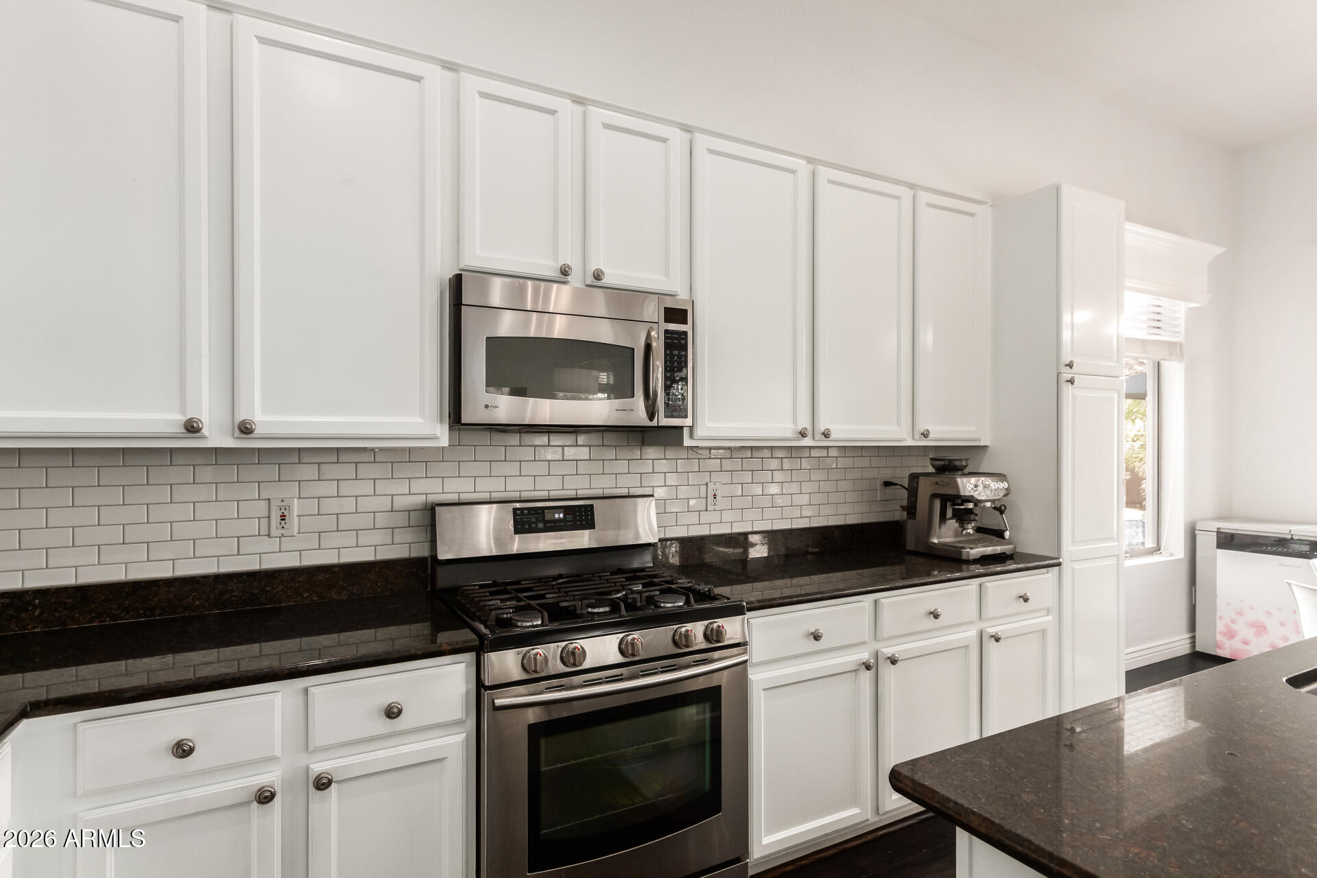 5030 East Kirkland Road Phoenix, AZ 85054 - Photo 7 of 61