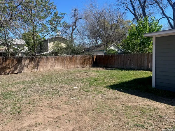 $2,000 | 725 Delmar Street, San Antonio, TX 78210