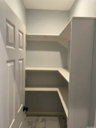 $2,000 | 725 Delmar Street, San Antonio, TX 78210