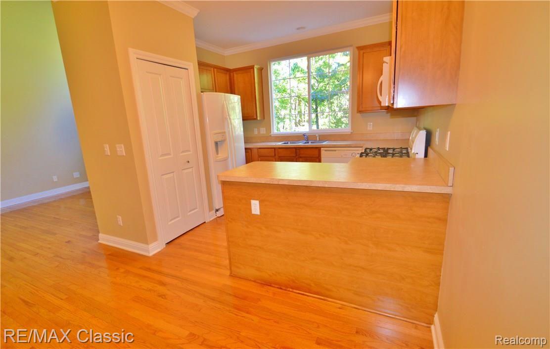 41472 Glade Road Canton, MI 48187 - Photo 14 of 44 DSC_0026.JPG