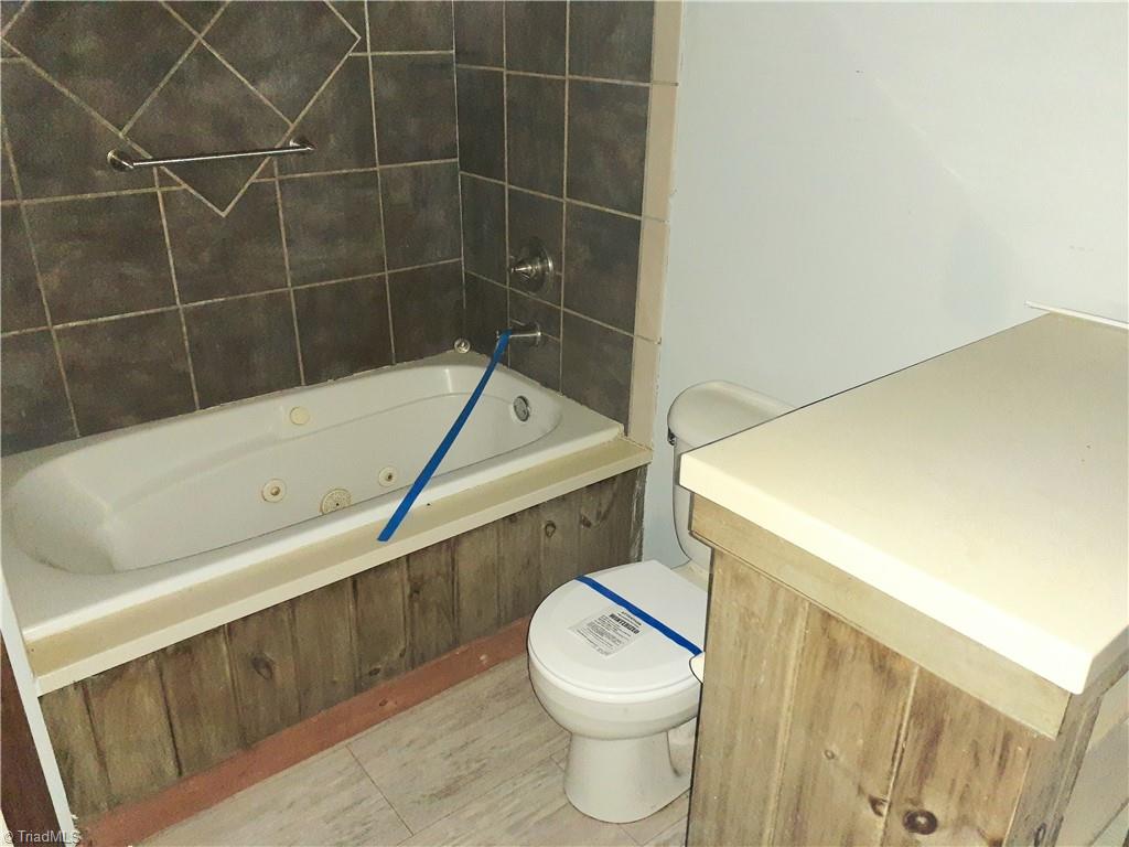 2444 North Stokes School Road Danbury, NC 27016 - Photo 14 of 16