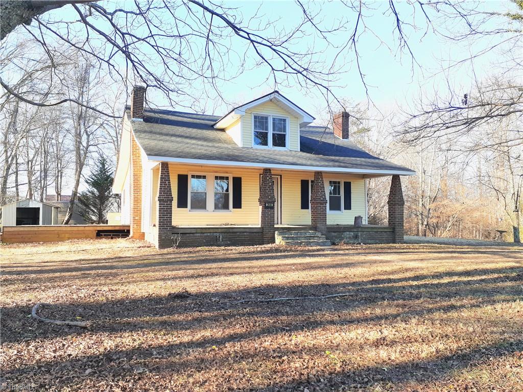 2444 North Stokes School Road Danbury, NC 27016 - Photo 2 of 16