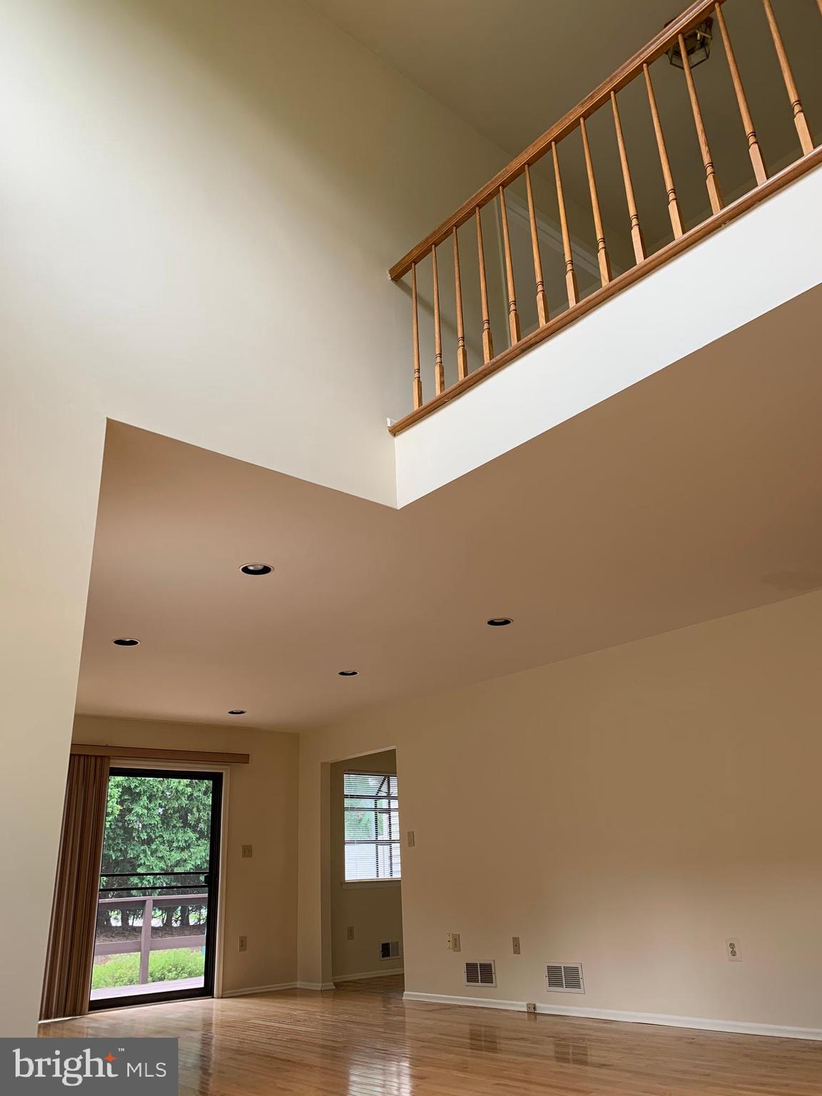 706 Marten Road Princeton, NJ 08540 - Photo 5 of 30
