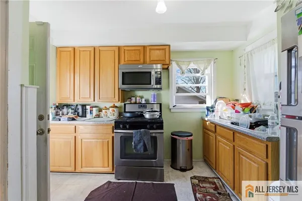 $479,900 | 566 Chapman Street, Hillside, NJ 07205