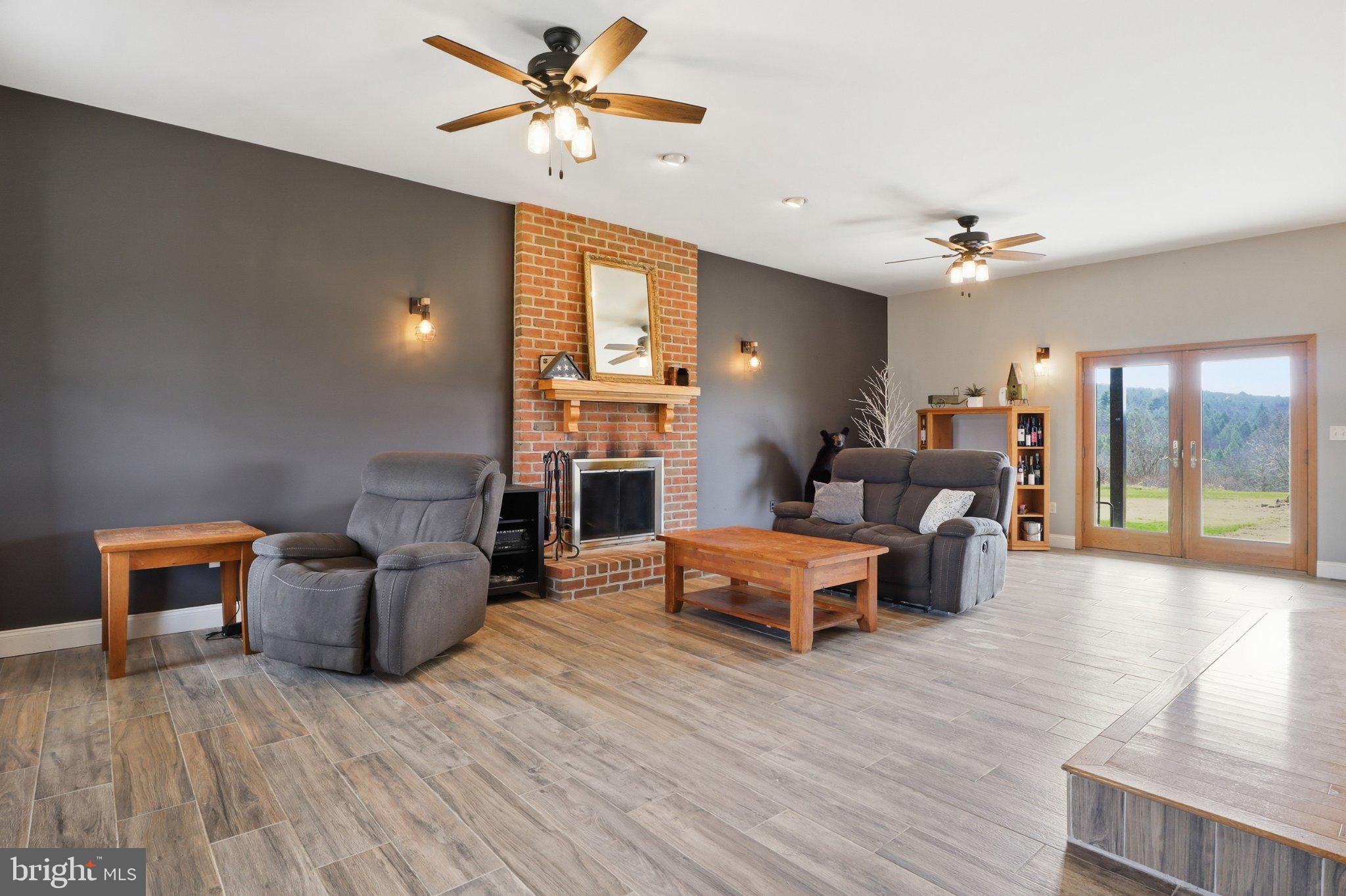 57 Mahanoy Valley Road Duncannon, PA 17020 - Photo 9 of 70 Spacious living area with scenic views.
