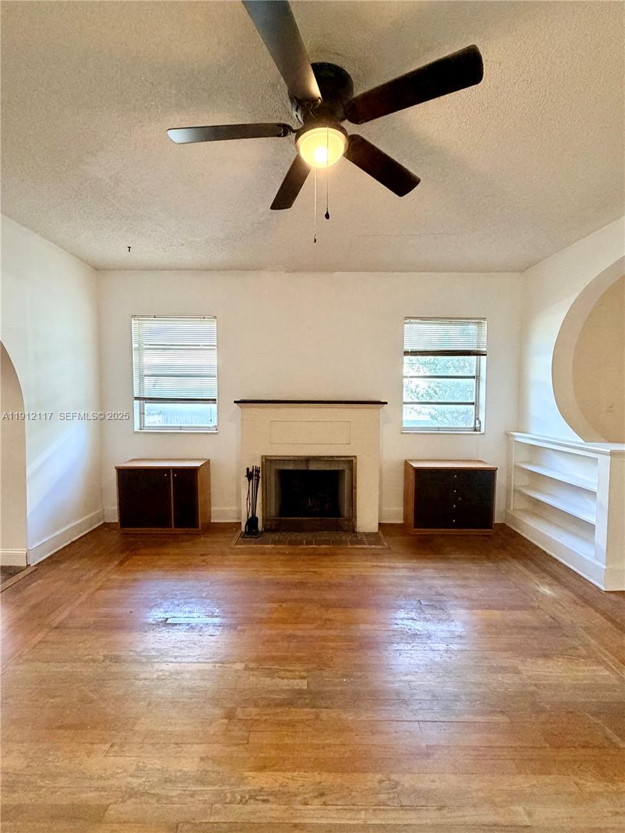 445 Southwest 24th Road Miami, FL 33129 - Photo 11 of 52 Gallery Image 11