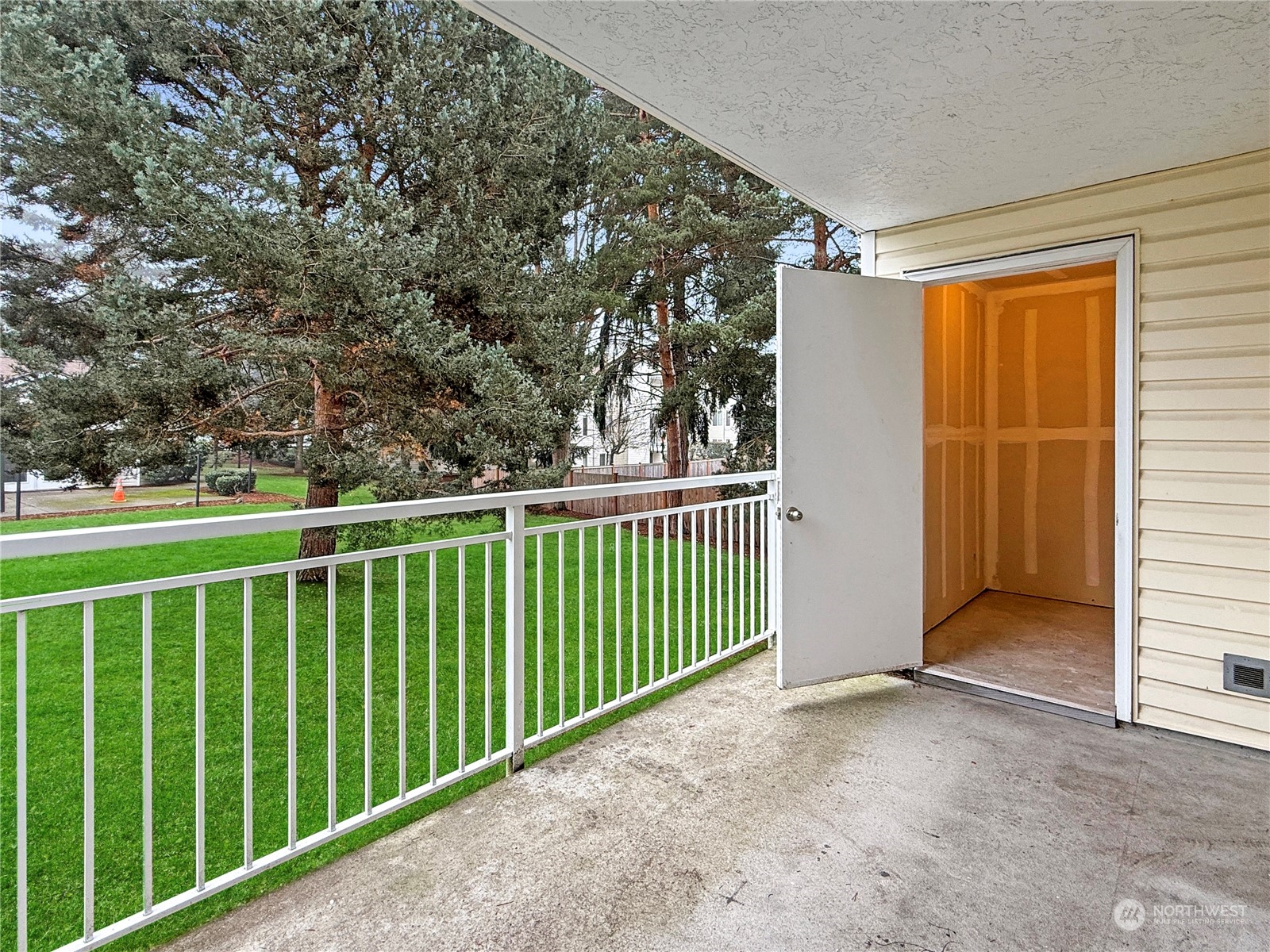 11002 Southeast Petrovitsky Road, Unit I203 Renton, WA 98055 - Photo 8 of 18