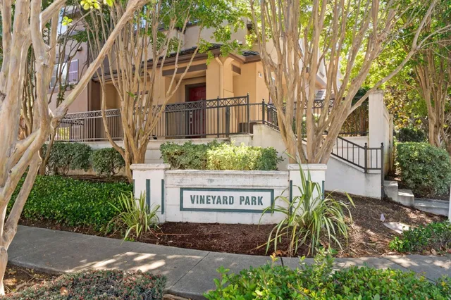 $1,279,000 | 3201 Vineyard Park Way, San Jose, CA 95135